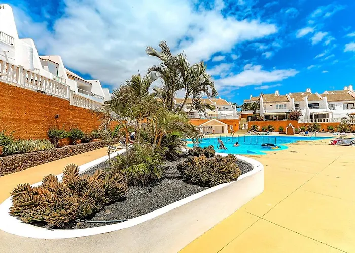 Club Helen , 256, Golf Del Sur Tenerife , Espana *